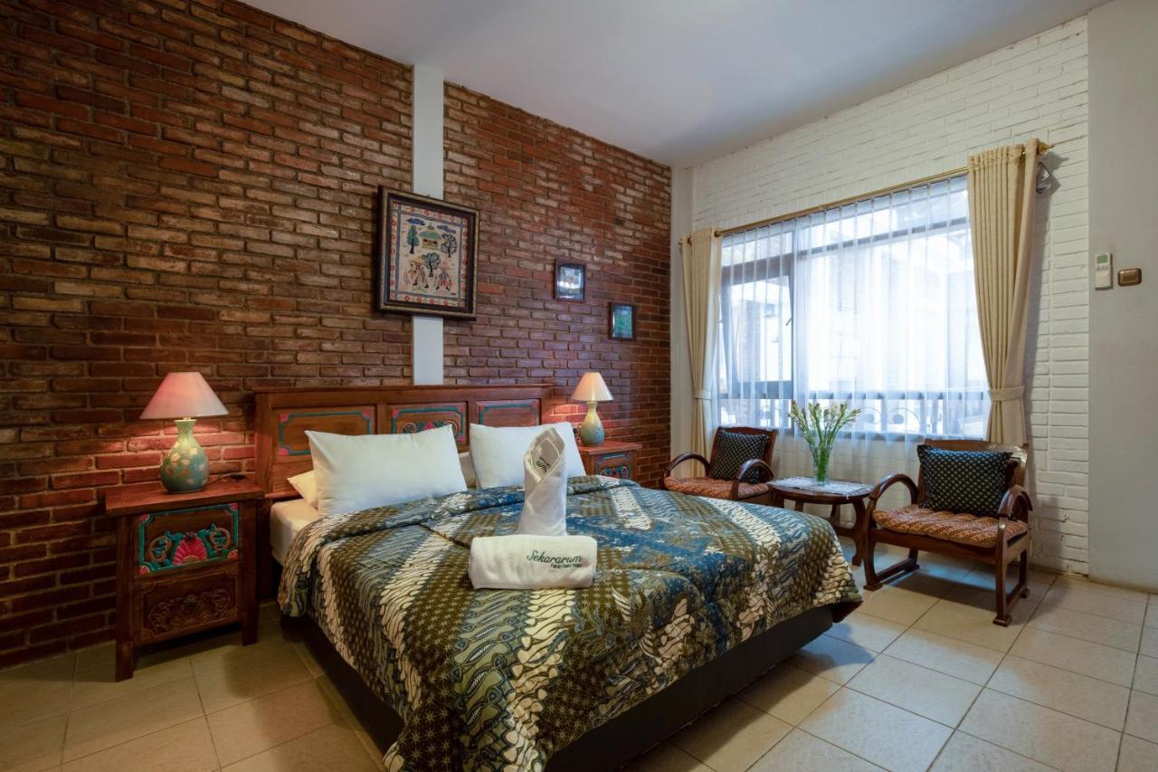 Sekararum Butik Syariah Guesthouse Bandung Extérieur photo