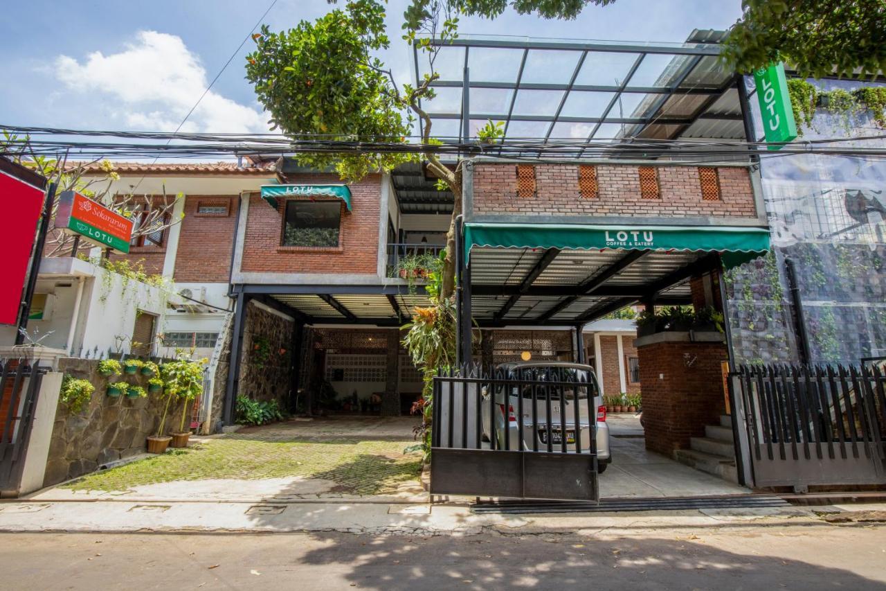 Sekararum Butik Syariah Guesthouse Bandung Extérieur photo