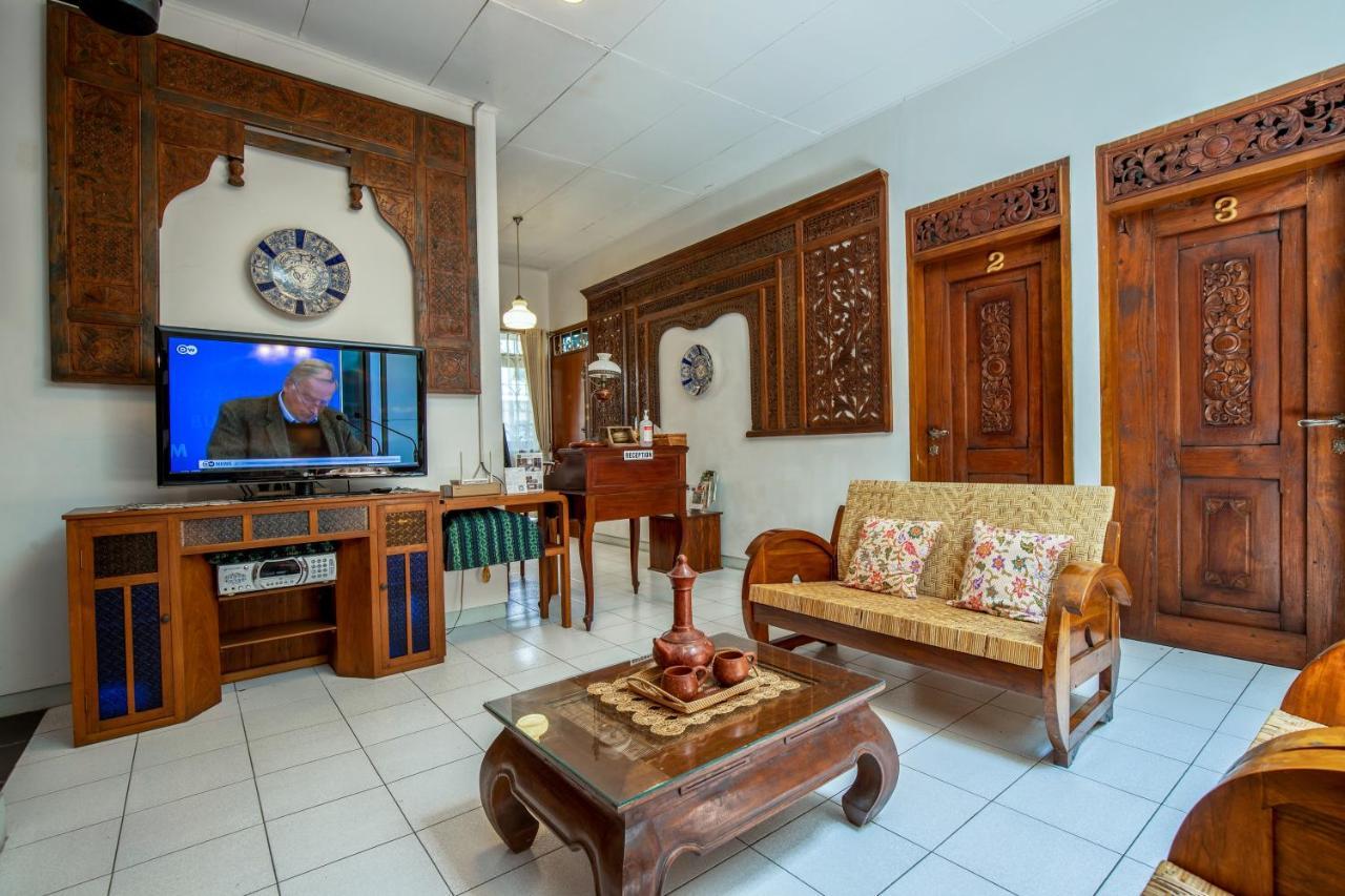 Sekararum Butik Syariah Guesthouse Bandung Extérieur photo