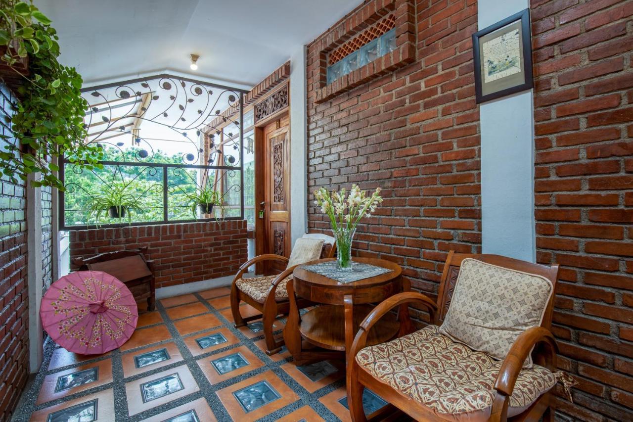Sekararum Butik Syariah Guesthouse Bandung Extérieur photo