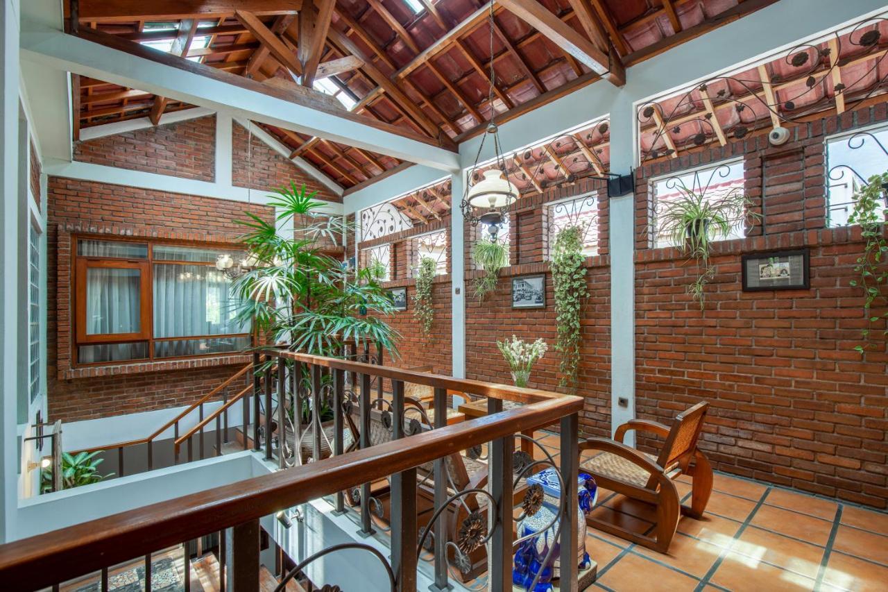 Sekararum Butik Syariah Guesthouse Bandung Extérieur photo